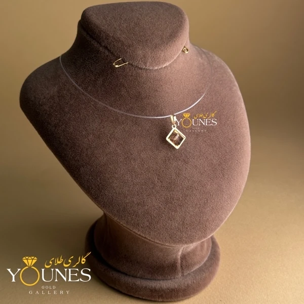 آویز طلا سواروسکی مربعی سالمونی